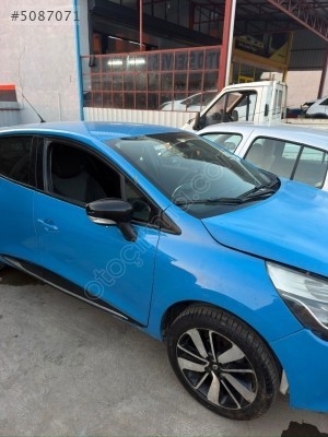 Clio4 sağ ön kapı