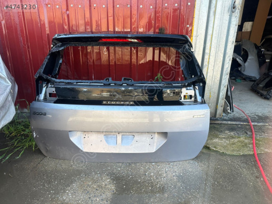 Peugeot 5008 bagaj kapağı