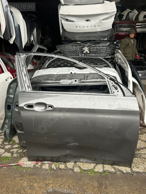 Egea sağ ön kapı