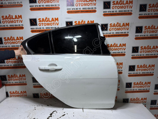 ÇIKMA JAGUAR XE X760 15-24 SAĞ ARKA KAPI