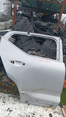 Volvo xc40 sağ arka kapı