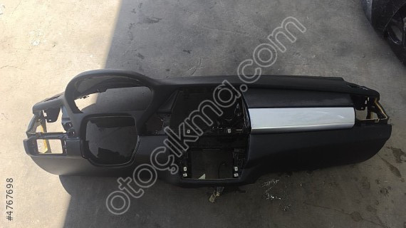 BMW X6 GÖĞÜSLÜK