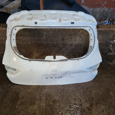 Renault clio 4 bagaj kapağı