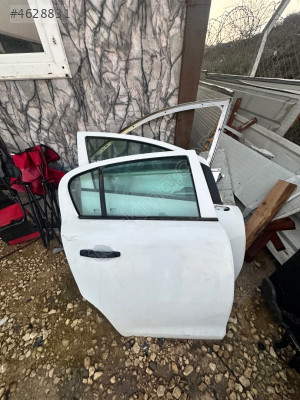 OPEL CORSA D SAĞ ARKA KAPI