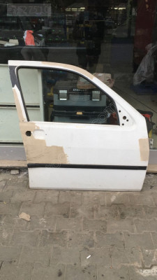 TEMPRA SAĞ ÖN KAPI