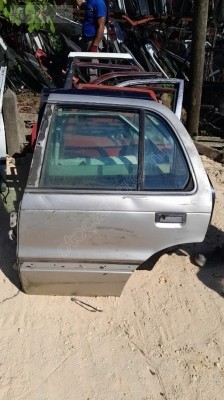 Mitsubishi lancer sol arka kapı