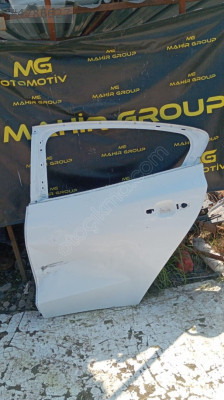 ford focus 4 sol arka kapı