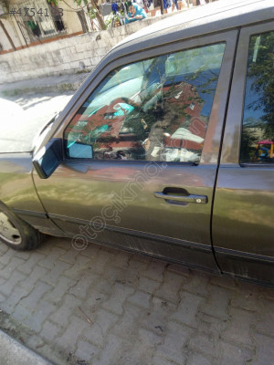 Mercedes w124 kasa sol ön kapı