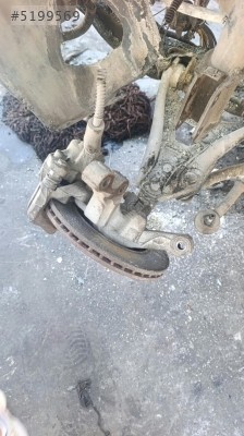 Renault Clio taşıyıcı akson