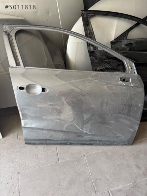 Clio 5/ 5.5 Sağ Ön Kapı Orjinal