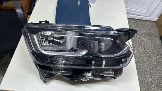TOYOTA PROAECİTY SAĞ FAR ORJİNAL ÇIKMA