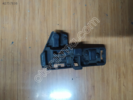 ÇIKMA AUDİ A3 HB SOL BAGAJ STOP DUYU
