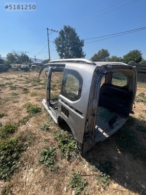 PEUGEOT RİFTER SOL ARKA ÇAMURLUK