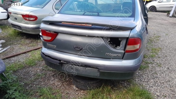 Megane 1 bagaj kapak