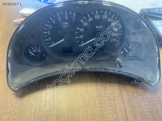 Opel corsa c 01-06 gösterge saati
