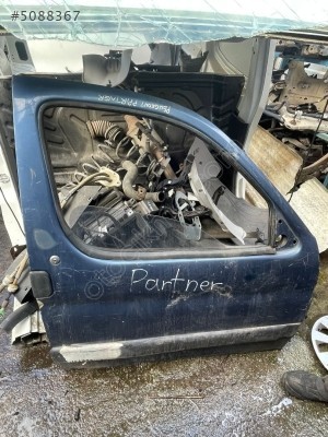 PEUGEOT PARTNER SAĞ ÖN KAPI KONUKOTO