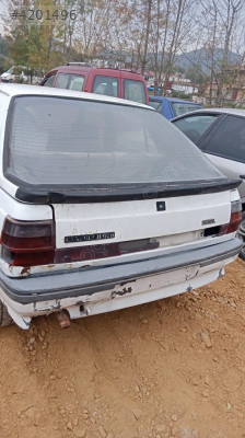 Renault Flash bagaj kapagi