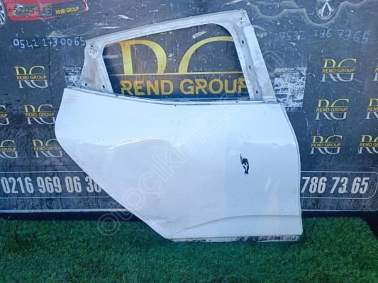 RENAULT CLİO 5 SAĞ ARKA KAPI ORİJİNAL ÇIKMA