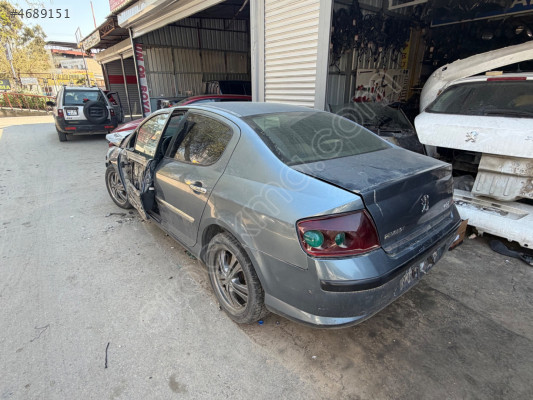 Peugeot 407 arka Dingil çıkma