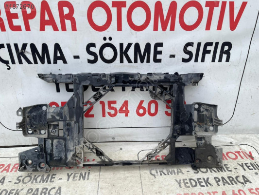 Renault Fluence Ön Panel (2010-2016) 752107160R