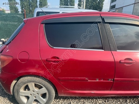 PEUGEOT 307 SAĞ ARKA KAPI