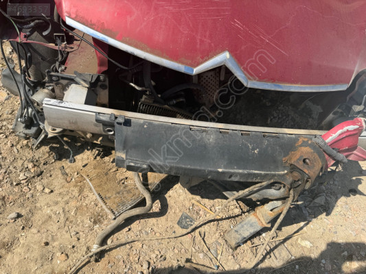 Citroen c4 ön tampon demiri