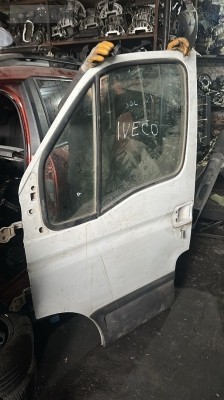 İVECO DALY SOL ÖN KAPI