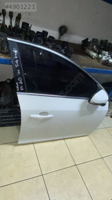 VOLVO S60 SAĞ ÖN KAPI