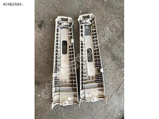 Kia Sorento İçin Orta Direk Plastik Koruma Kapağı