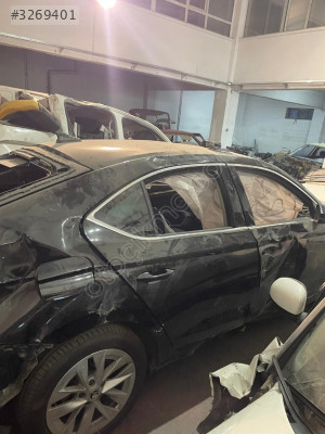2023 octavia sag arka kapı çıkma PARÇA - Volkswagen  Orijinal Çıkma Yedek Parça Ankara