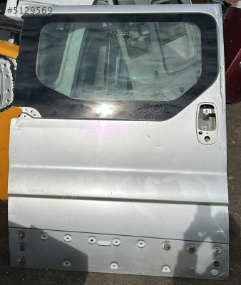 RENAULT TRAFİC SAĞ SÜRGÜLÜ KAPI DOLU
