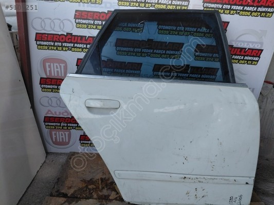 AUDİ A4 SAĞ ARKA KAPI DOLU
