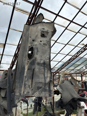 Renault 9 göğüs saçı