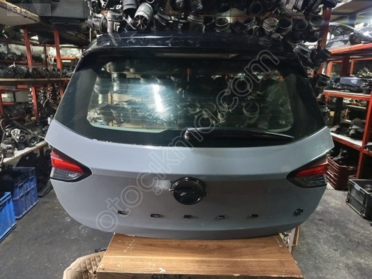 OPEL CORSA-F BAGAJ