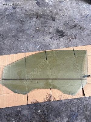 Fiat punto ön sol kapı camı