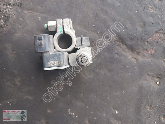RENAULT CLİO 4 KUTUP BAŞI ELEKTRİKLİ