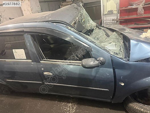 DAİCA LOGAN SAĞ ÖN KAPI ORJİNAL ÇIKMA