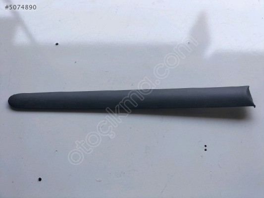 04612 RENAULT MEGANE 1 SAĞ ARKA KAPI ÇITASI