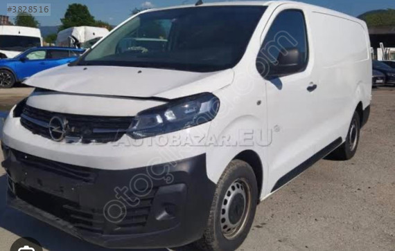 Opel Vivro sağ ön kapı