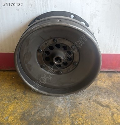 AUDİ A4 A5 A6 MULTİTRONİC 8 VOLANT 0AU105317G