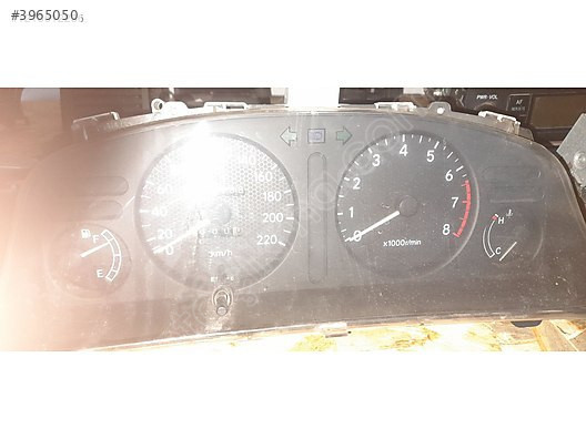 2000 2002 COROLLA KM SAATI 1.6