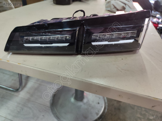 Peugeot 408 sol arka stoplar