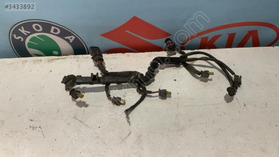 AUDİ A4 A6 A8 1.8 2.0 ENJEKTÖR KABLOSU