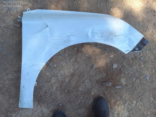 Renault  Clio 5  Sağ Ön Çamurluk