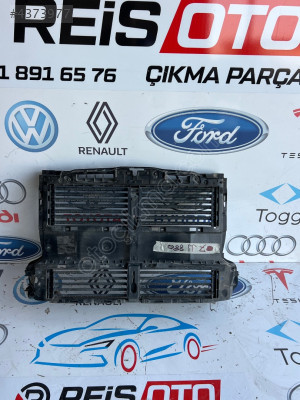 2023 Model ford kuga çıkma ön panel
