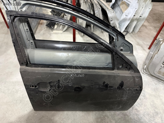 FORD MONDEO ÇIKMA ORİJİNAL SAĞ ÖN KAPI BD2