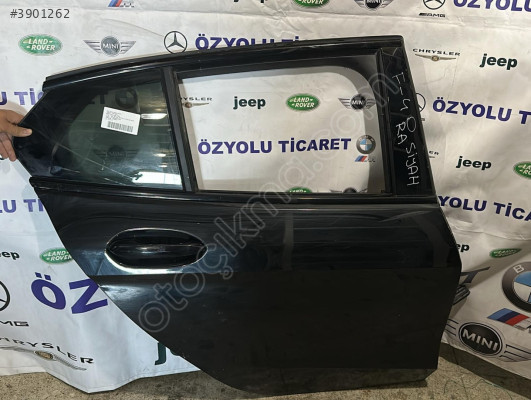 BMW F40 1 Serisi Sağ Arka Kapı Siyah