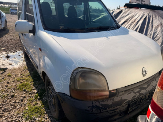 Renault kango sağ ön Çamurluk