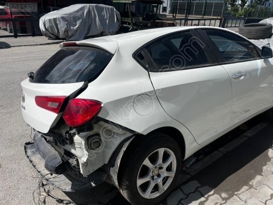 Alfa Romeo Giulietta 1.4 2012 Distribütör
