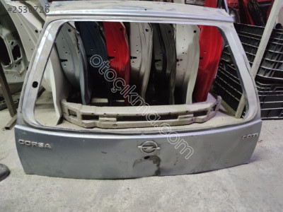 Opel Corsa C Bagaj Kapağı
